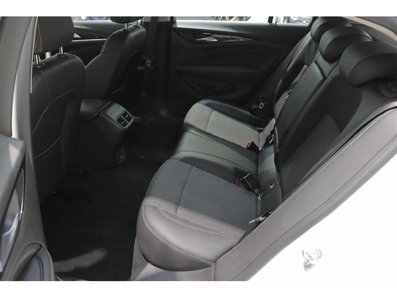 Vauxhall Insignia 1.6 Turbo D ecoTEC SRi Nav Grand Sport Euro 6 (s/s) 5dr - U131