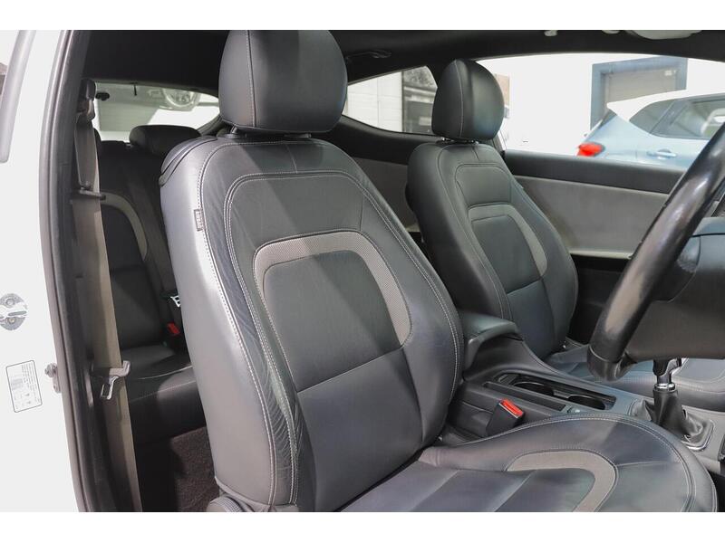 Kia ProCeed 1.6 CRDi EcoDynamics SE Tech Euro 5 (s/s) 3dr - U132