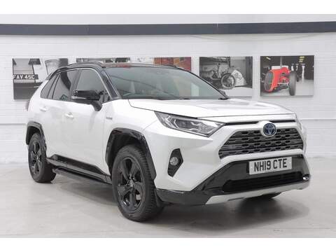 Toyota RAV4 Captur Dynamique MediaNav SUV 1 Manual Diesel