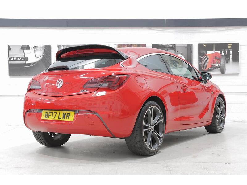 Vauxhall Astra GTC 1.6 CDTi ecoFLEX Limited Edition Euro 6 (s/s) 3dr - U136