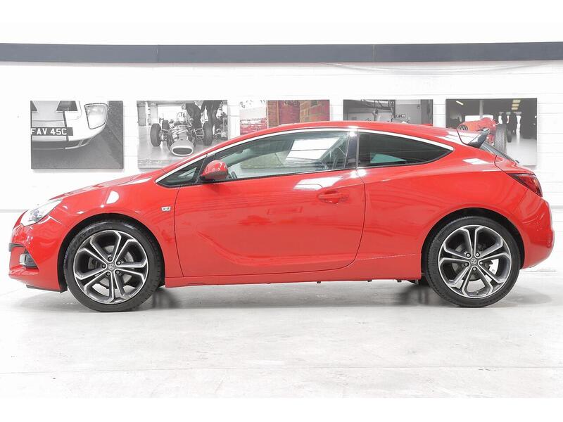 Vauxhall Astra GTC 1.6 CDTi ecoFLEX Limited Edition Euro 6 (s/s) 3dr - U136
