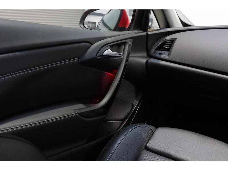 Vauxhall Astra GTC 1.6 CDTi ecoFLEX Limited Edition Euro 6 (s/s) 3dr - U136