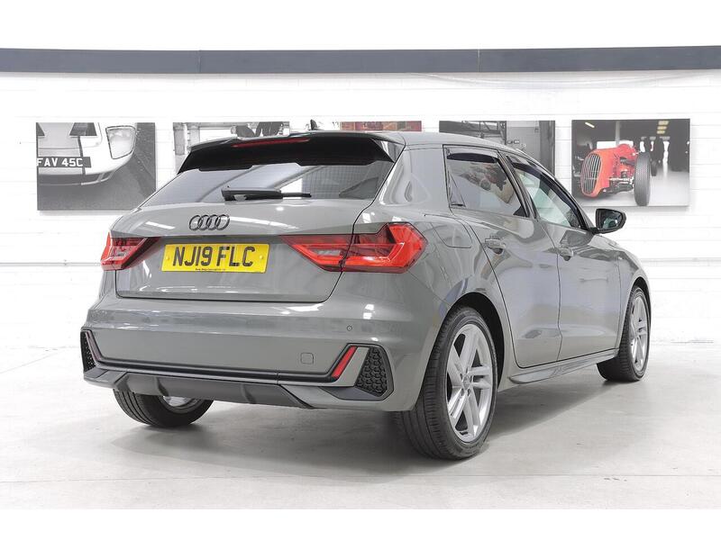 Audi A1 1.0 TFSI 30 S line Sportback Euro 6 (s/s) 5dr - U144