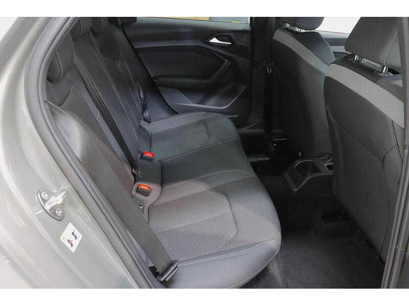 Audi A1 1.0 TFSI 30 S line Sportback Euro 6 (s/s) 5dr - U144