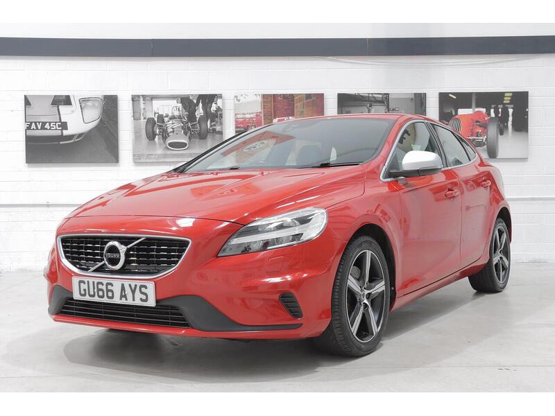 Volvo V40 2.0 T2 R-Design Euro 6 (s/s) 5dr - U147