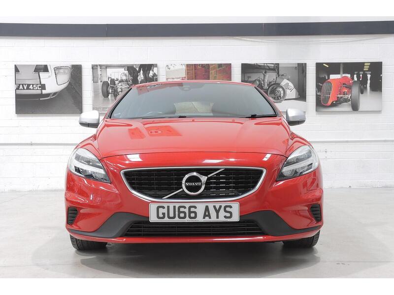 Volvo V40 2.0 T2 R-Design Euro 6 (s/s) 5dr - U147