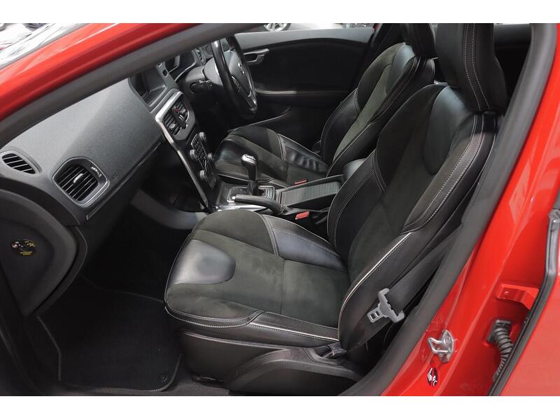 Volvo V40 2.0 T2 R-Design Euro 6 (s/s) 5dr - U147