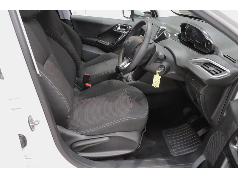 Peugeot 208 1.2 PureTech Active Euro 6 (s/s) 5dr - U151