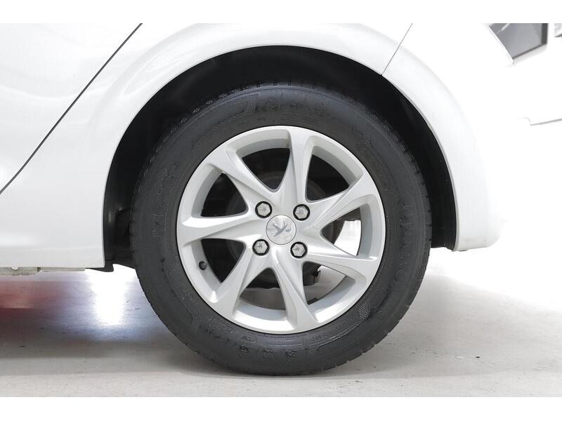 Peugeot 208 1.2 PureTech Active Euro 6 (s/s) 5dr - U151