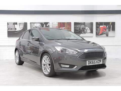 Ford Focus Insignia SRi Nav Hatchback 1 Manual Diesel