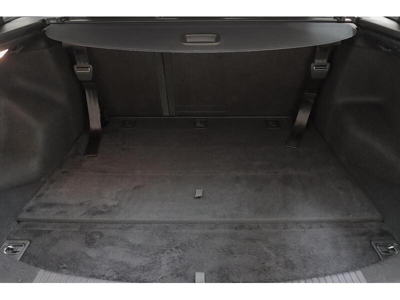 Hyundai i30 1.6 CRDi Blue Drive Premium Tourer Euro 6 (s/s) 5dr - U154