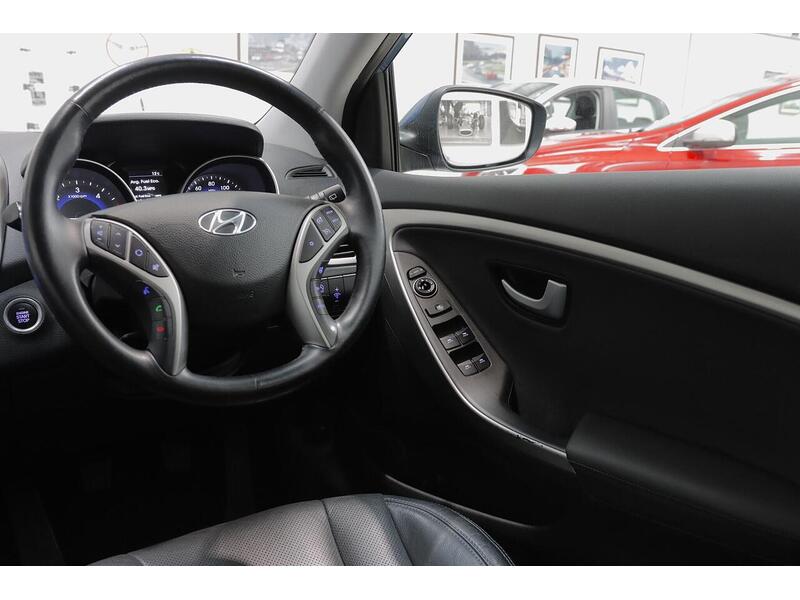 Hyundai i30 1.6 CRDi Blue Drive Premium Tourer Euro 6 (s/s) 5dr - U154