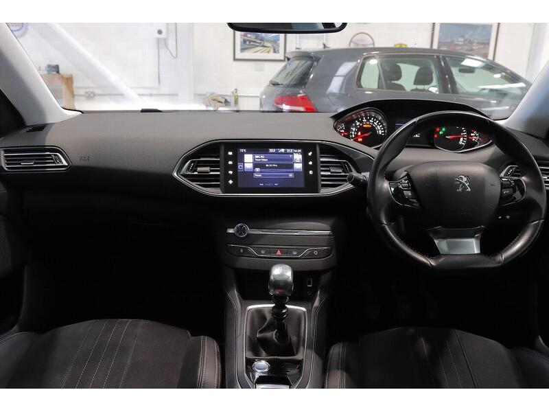 Peugeot 308 1.6 e-HDi Feline Euro 5 (s/s) 5dr - U157