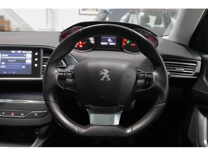 Peugeot 308 1.6 e-HDi Feline Euro 5 (s/s) 5dr - U157