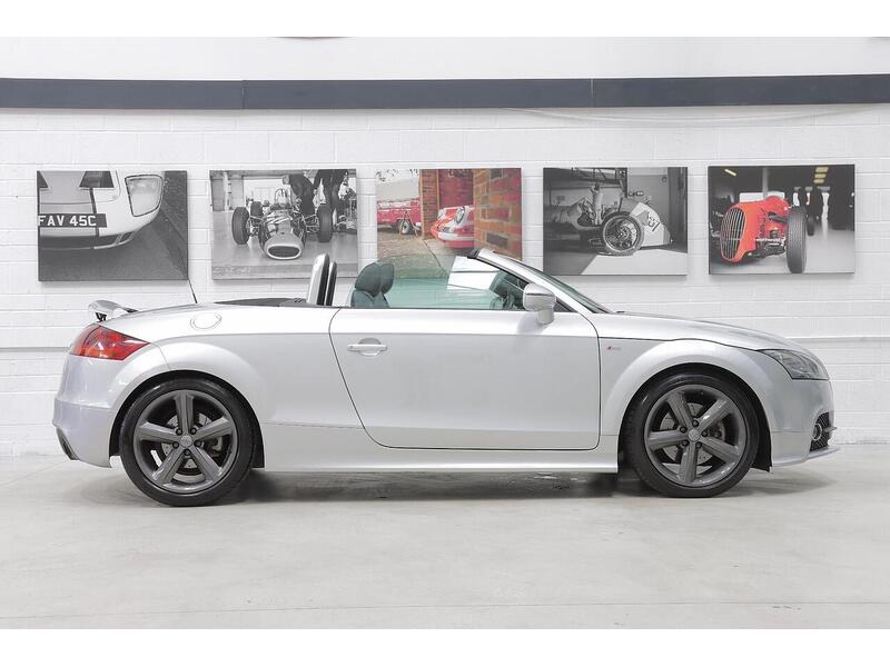 Audi TT 2.0 TFSI S line Roadster S Tronic quattro Euro 5 (s/s) 2dr - U159