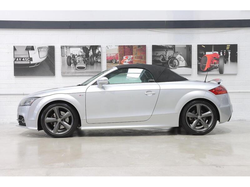 Audi TT 2.0 TFSI S line Roadster S Tronic quattro Euro 5 (s/s) 2dr - U159