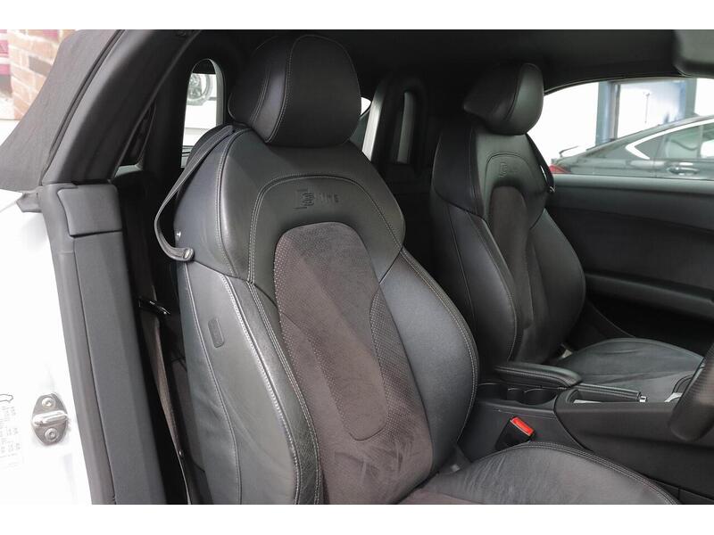 Audi TT 2.0 TFSI S line Roadster S Tronic quattro Euro 5 (s/s) 2dr - U159