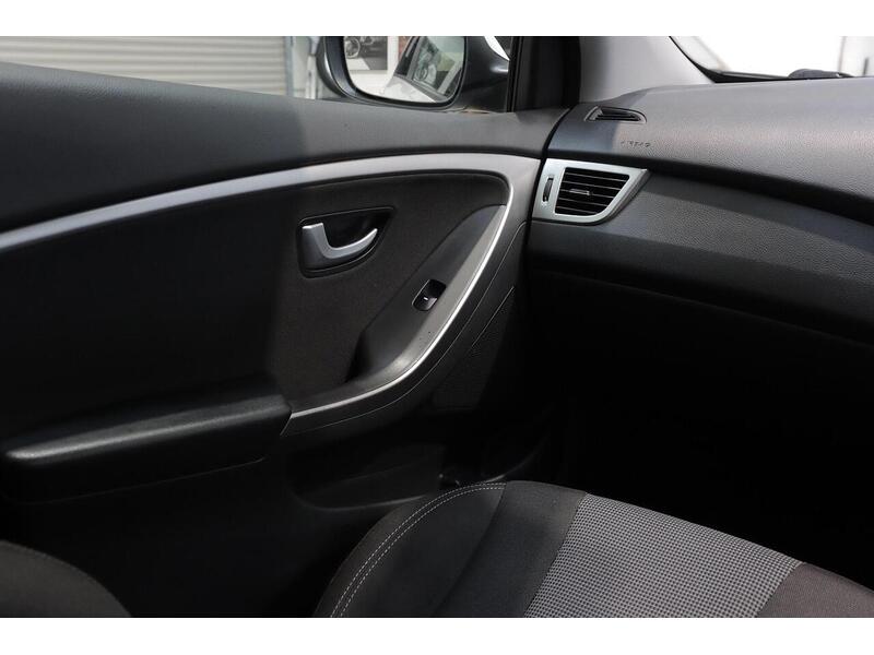 Hyundai i30 1.4 Active Euro 5 5dr - U160