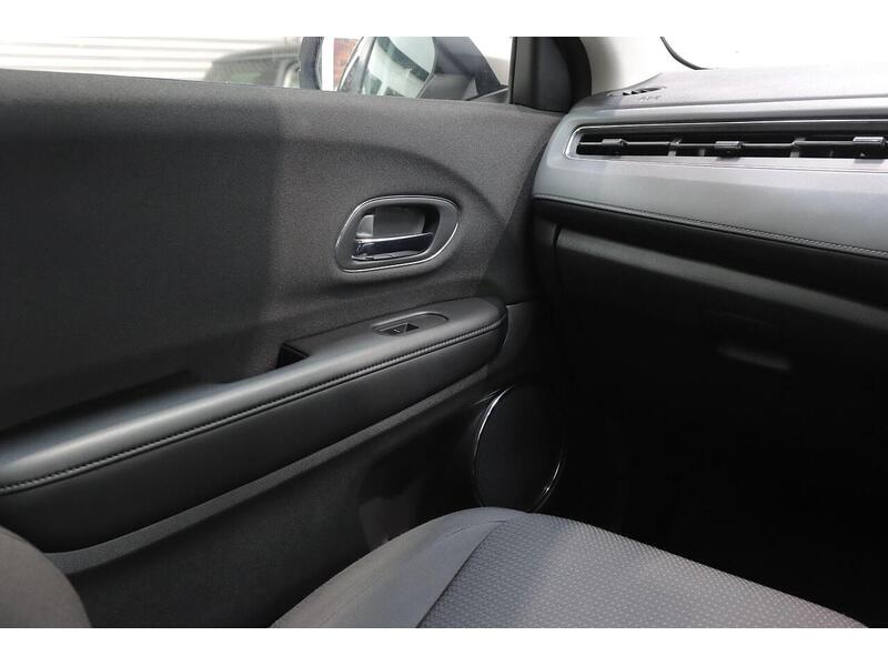 Honda HR-V 1.5 i-VTEC SE SUV 5dr Petrol Manual Euro 6 (s/s) (130 ps) - U168