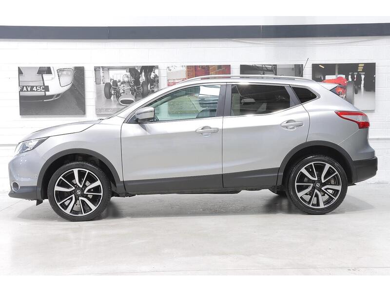 Nissan Qashqai 1.5 dCi Tekna SUV 5dr Diesel Manual 2WD Euro 6 (s/s) (110 ps) - U173