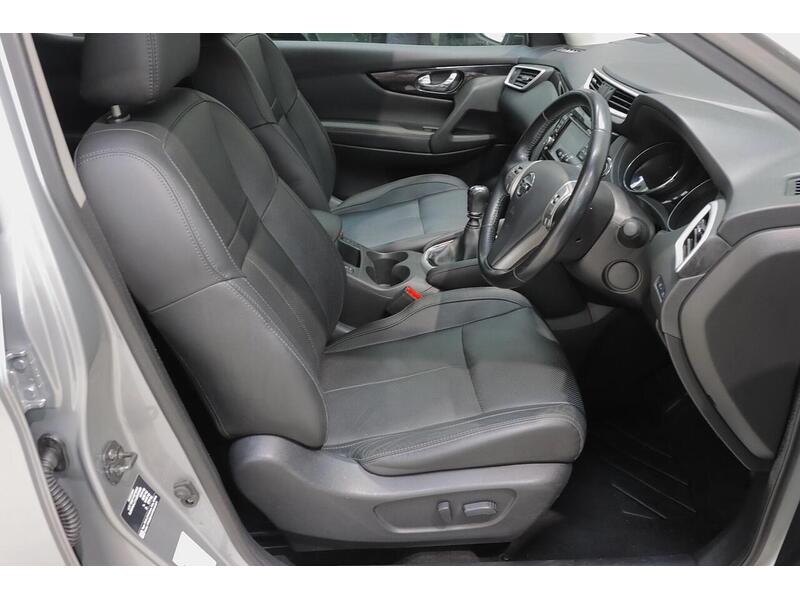 Nissan Qashqai 1.5 dCi Tekna SUV 5dr Diesel Manual 2WD Euro 6 (s/s) (110 ps) - U173