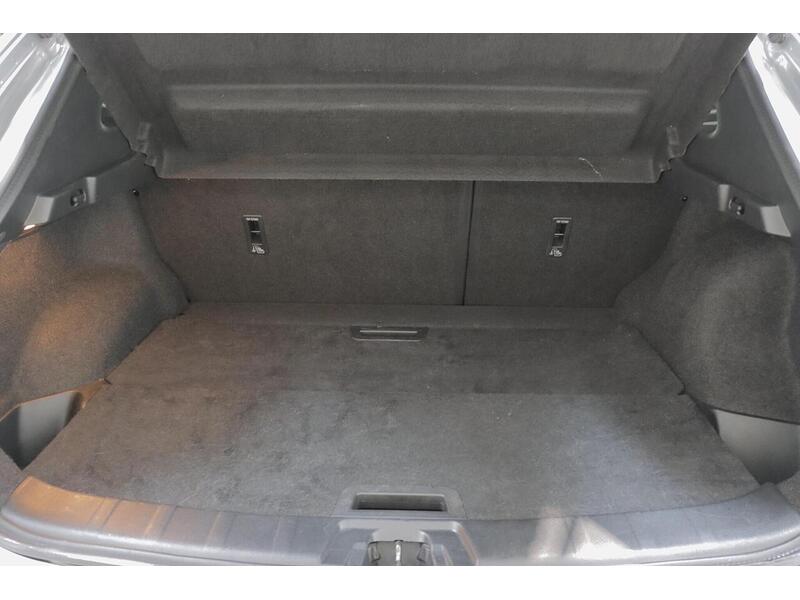 Nissan Qashqai 1.5 dCi Tekna SUV 5dr Diesel Manual 2WD Euro 6 (s/s) (110 ps) - U173