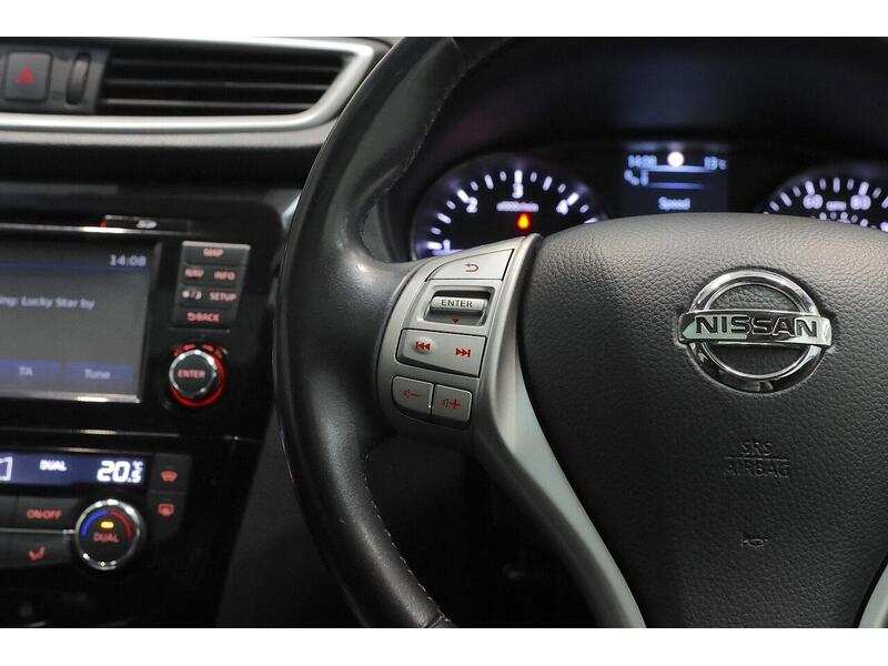 Nissan Qashqai 1.5 dCi Tekna SUV 5dr Diesel Manual 2WD Euro 6 (s/s) (110 ps) - U173