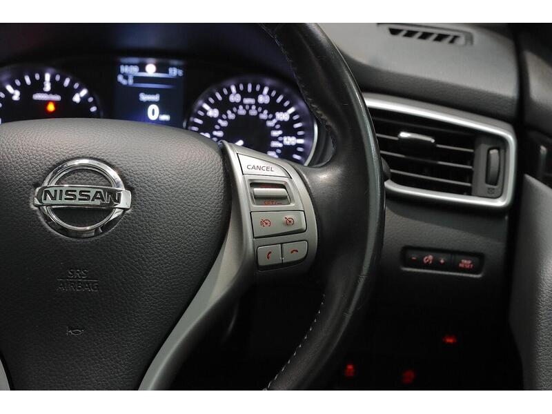 Nissan Qashqai 1.5 dCi Tekna SUV 5dr Diesel Manual 2WD Euro 6 (s/s) (110 ps) - U173