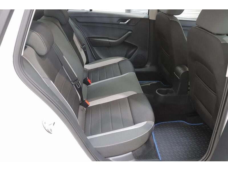 Skoda Rapid Spaceback 1.2 TSI SE Tech Euro 6 (s/s) 5dr - U185