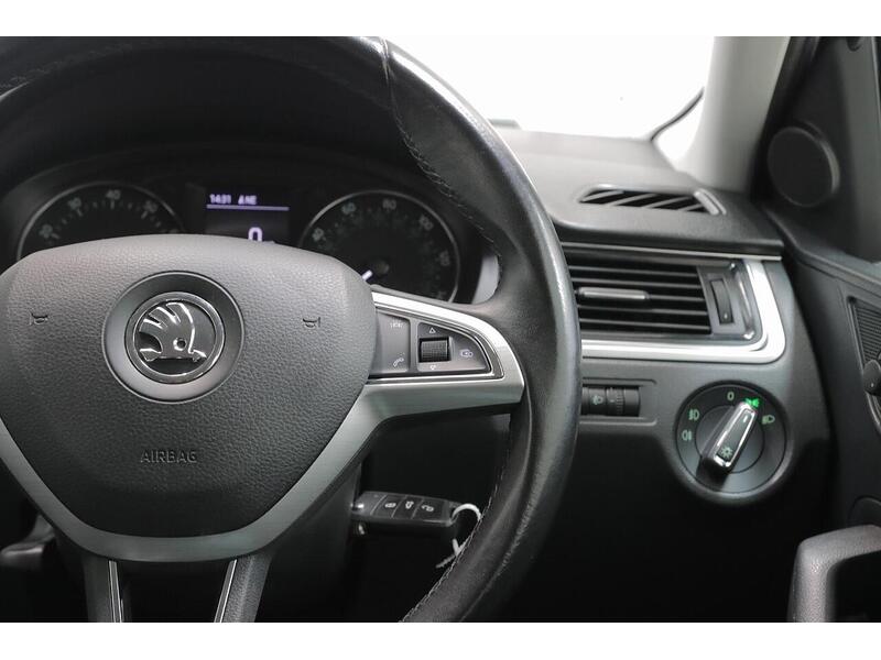 Skoda Rapid Spaceback 1.2 TSI SE Tech Euro 6 (s/s) 5dr - U185