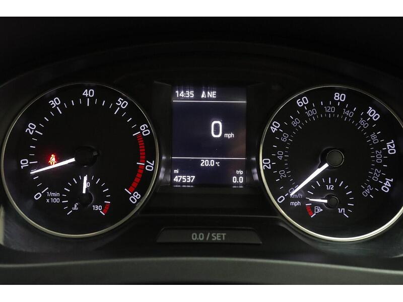 Skoda Rapid Spaceback 1.2 TSI SE Tech Euro 6 (s/s) 5dr - U185