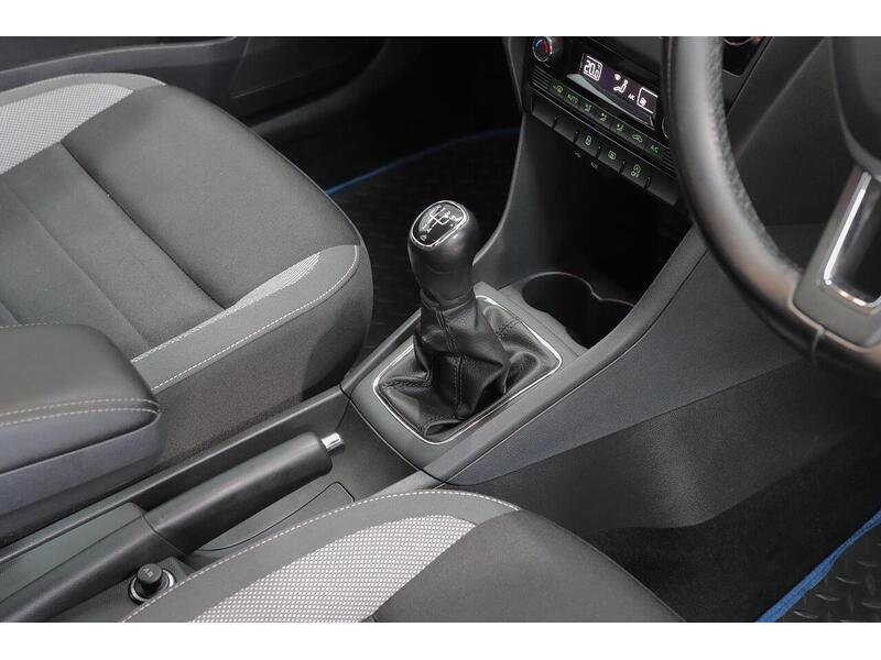 Skoda Rapid Spaceback 1.2 TSI SE Tech Euro 6 (s/s) 5dr - U185