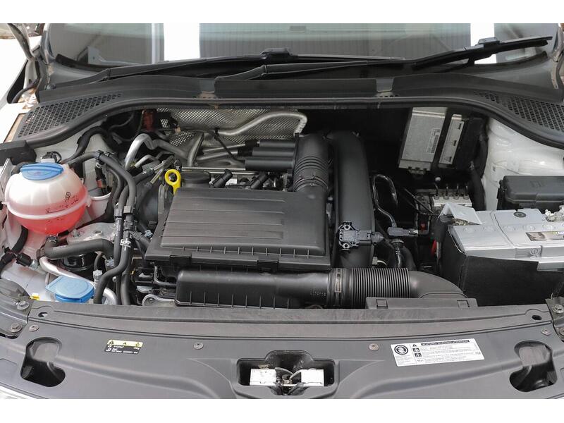 Skoda Rapid Spaceback 1.2 TSI SE Tech Euro 6 (s/s) 5dr - U185