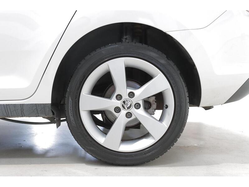 Skoda Rapid Spaceback 1.2 TSI SE Tech Euro 6 (s/s) 5dr - U185