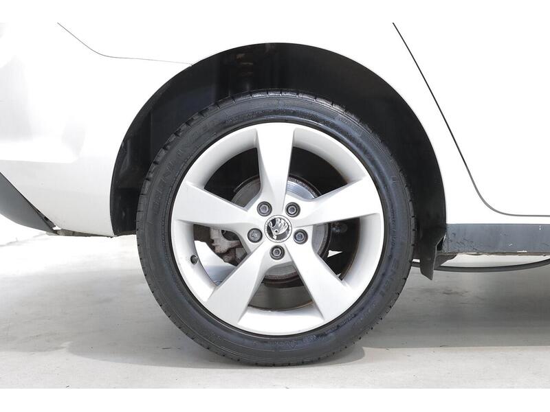 Skoda Rapid Spaceback 1.2 TSI SE Tech Euro 6 (s/s) 5dr - U185