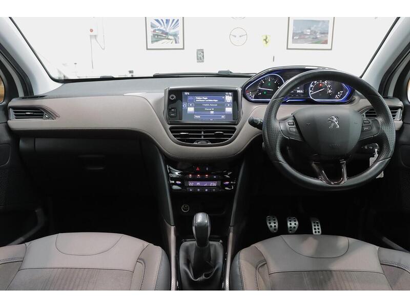 Peugeot 2008 1.6 e-HDi Feline Euro 5 (s/s) 5dr (Calima) - U190