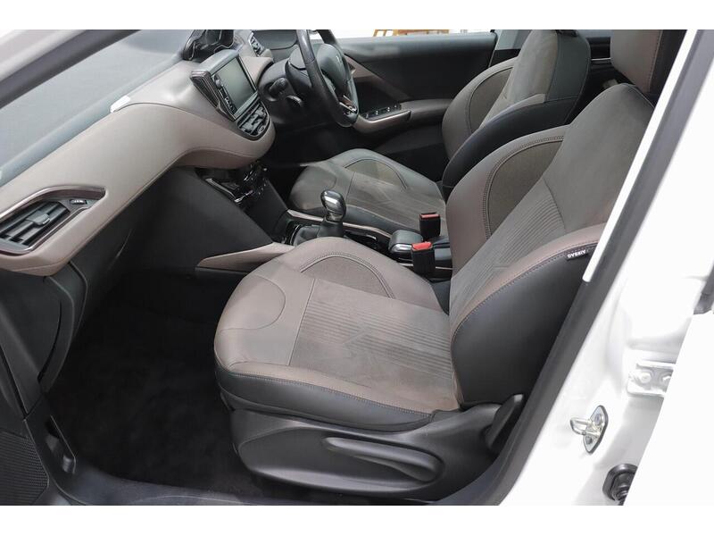 Peugeot 2008 1.6 e-HDi Feline Euro 5 (s/s) 5dr (Calima) - U190