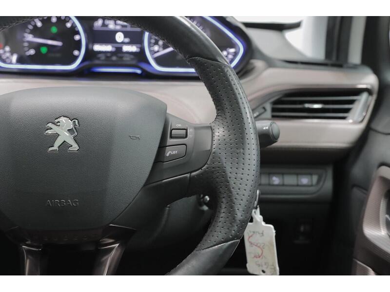 Peugeot 2008 1.6 e-HDi Feline Euro 5 (s/s) 5dr (Calima) - U190