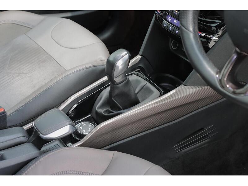 Peugeot 2008 1.6 e-HDi Feline Euro 5 (s/s) 5dr (Calima) - U190