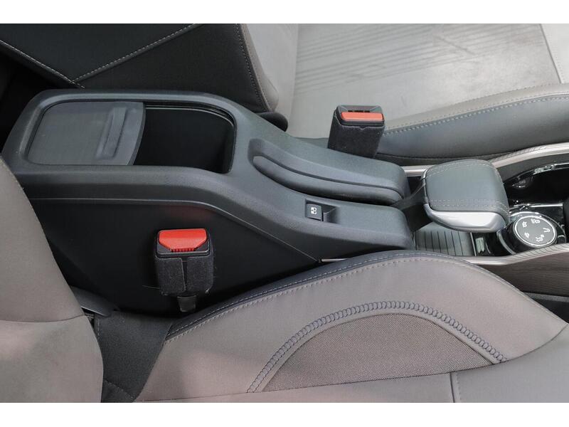 Peugeot 2008 1.6 e-HDi Feline Euro 5 (s/s) 5dr (Calima) - U190