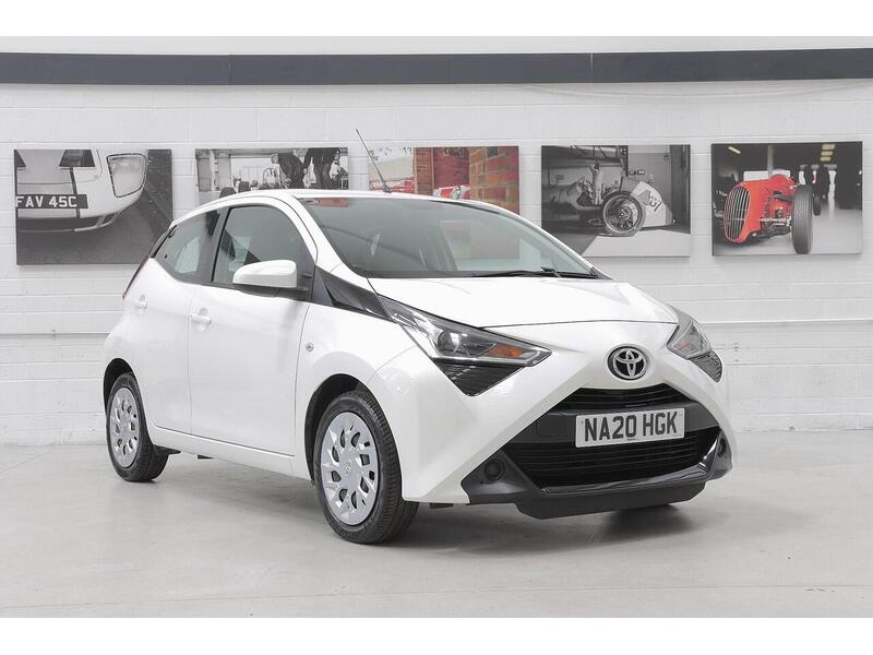 Toyota AYGO 1.0 VVT-i x-play Euro 6 5dr - U196