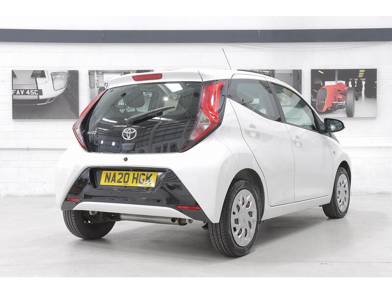 Toyota AYGO 1.0 VVT-i x-play Euro 6 5dr - U196