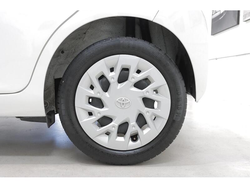 Toyota AYGO 1.0 VVT-i x-play Euro 6 5dr - U196