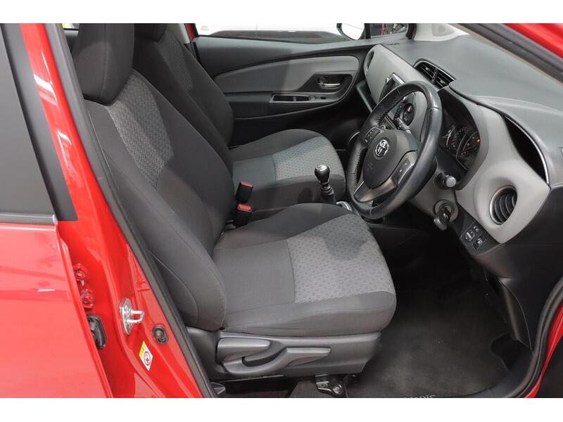 Toyota Yaris 1.33 Dual VVT-i Icon Euro 5 5dr Euro 5 - U199