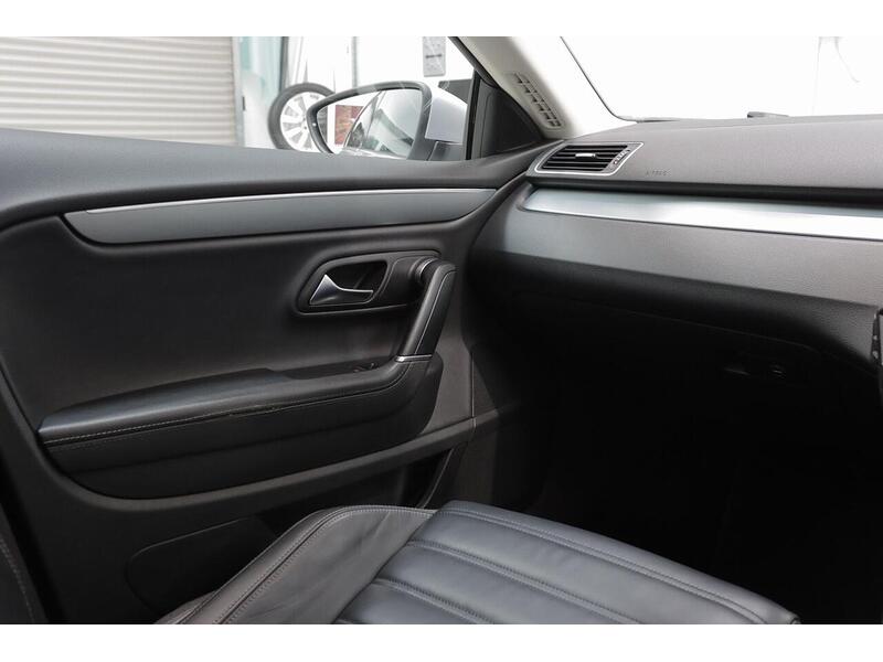 Volkswagen CC 2.0 TDI BlueMotion Tech R-Line DSG Euro 5 (s/s) 4dr - U203
