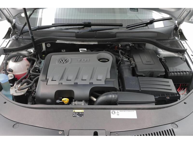 Volkswagen CC 2.0 TDI BlueMotion Tech R-Line DSG Euro 5 (s/s) 4dr - U203