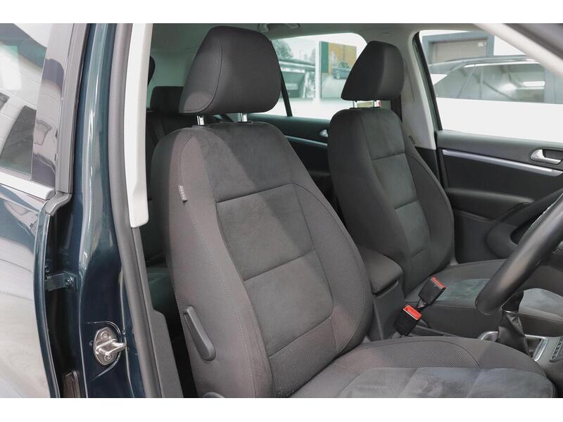 Volkswagen Tiguan 2.0 TDI BlueMotion Tech Match 4WD Euro 5 (s/s) 5dr - U204
