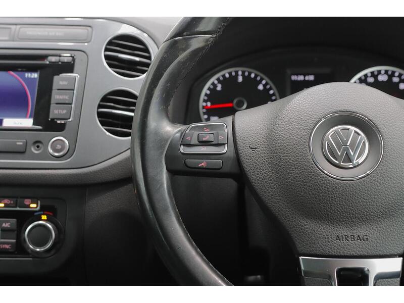 Volkswagen Tiguan 2.0 TDI BlueMotion Tech Match 4WD Euro 5 (s/s) 5dr - U204