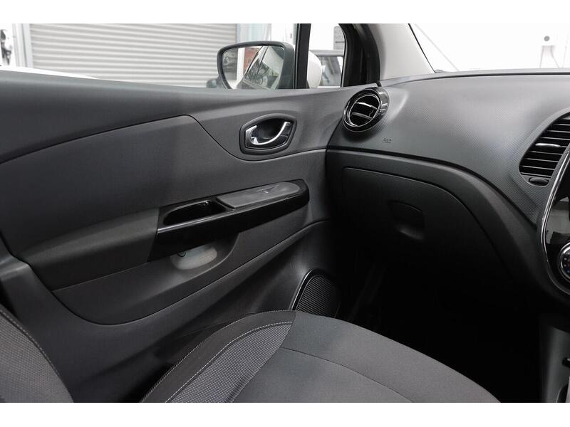 Renault Captur 1.5 dCi ENERGY Dynamique MediaNav Euro 5 (s/s) 5dr - U205