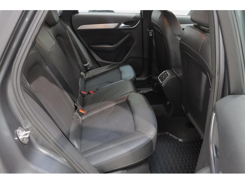 Audi Q3 2.0 TDI S line Euro 5 (s/s) 5dr - U209